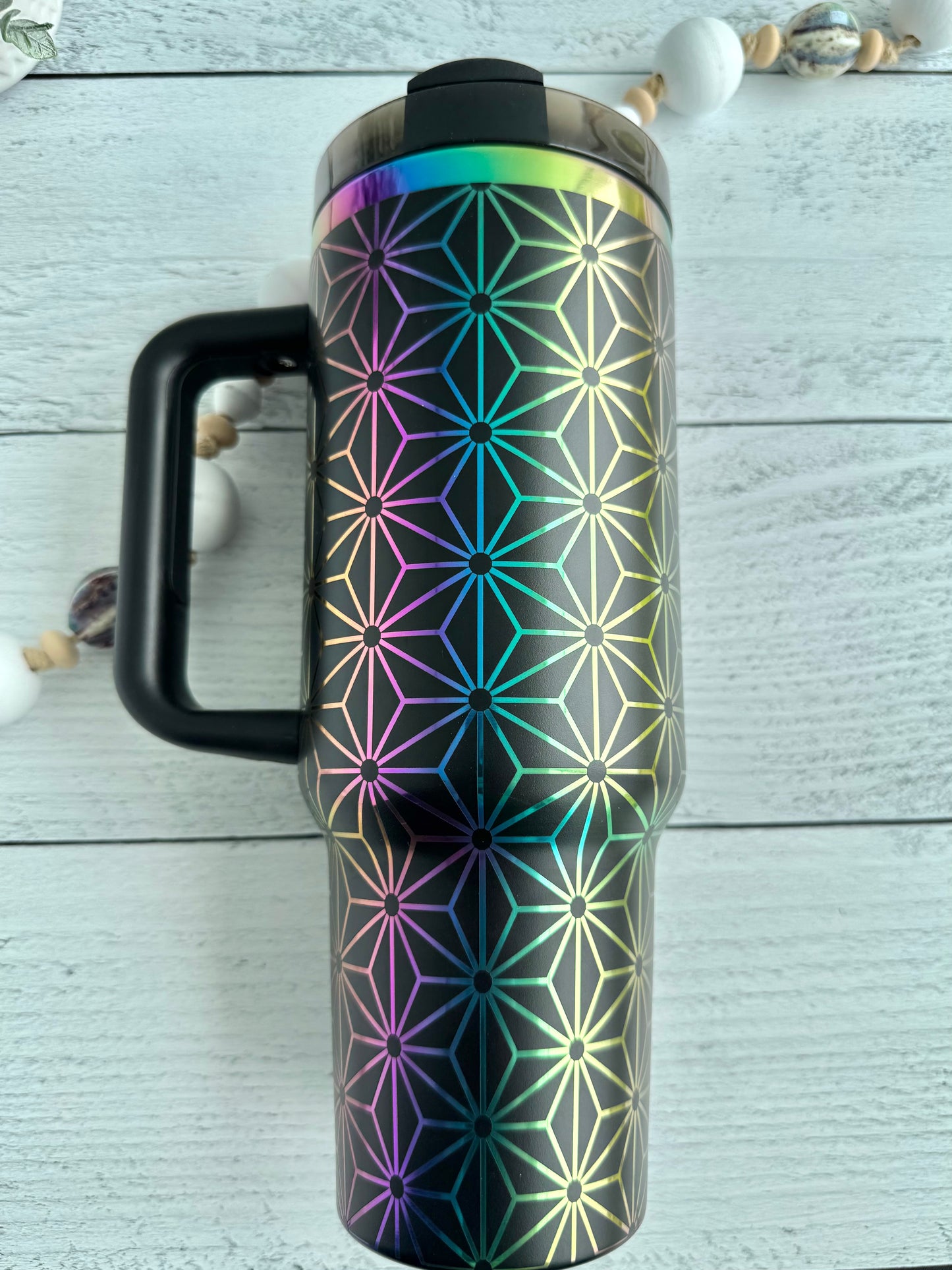 40 oz Geometric Stars Black on Rainbow RTS